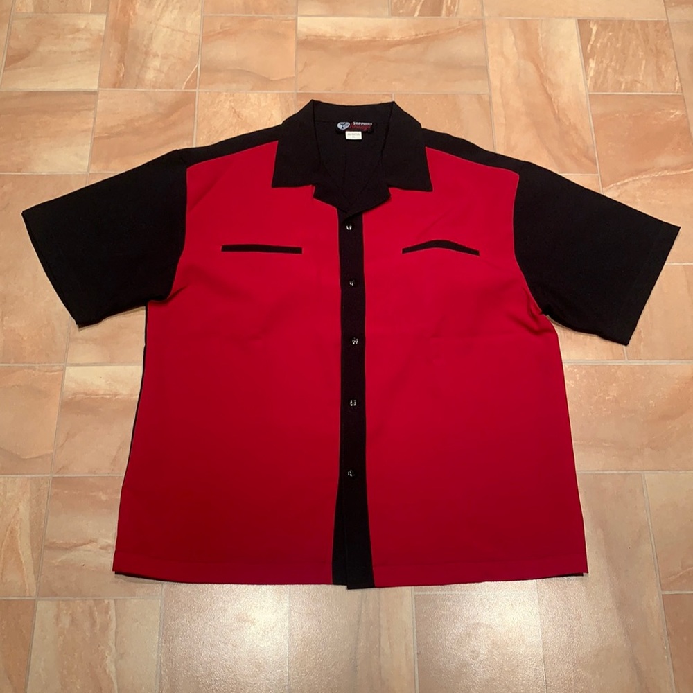 Vintage Men's Two Tone Red & Black Colorblock Button Down Short Sleeve Shirt